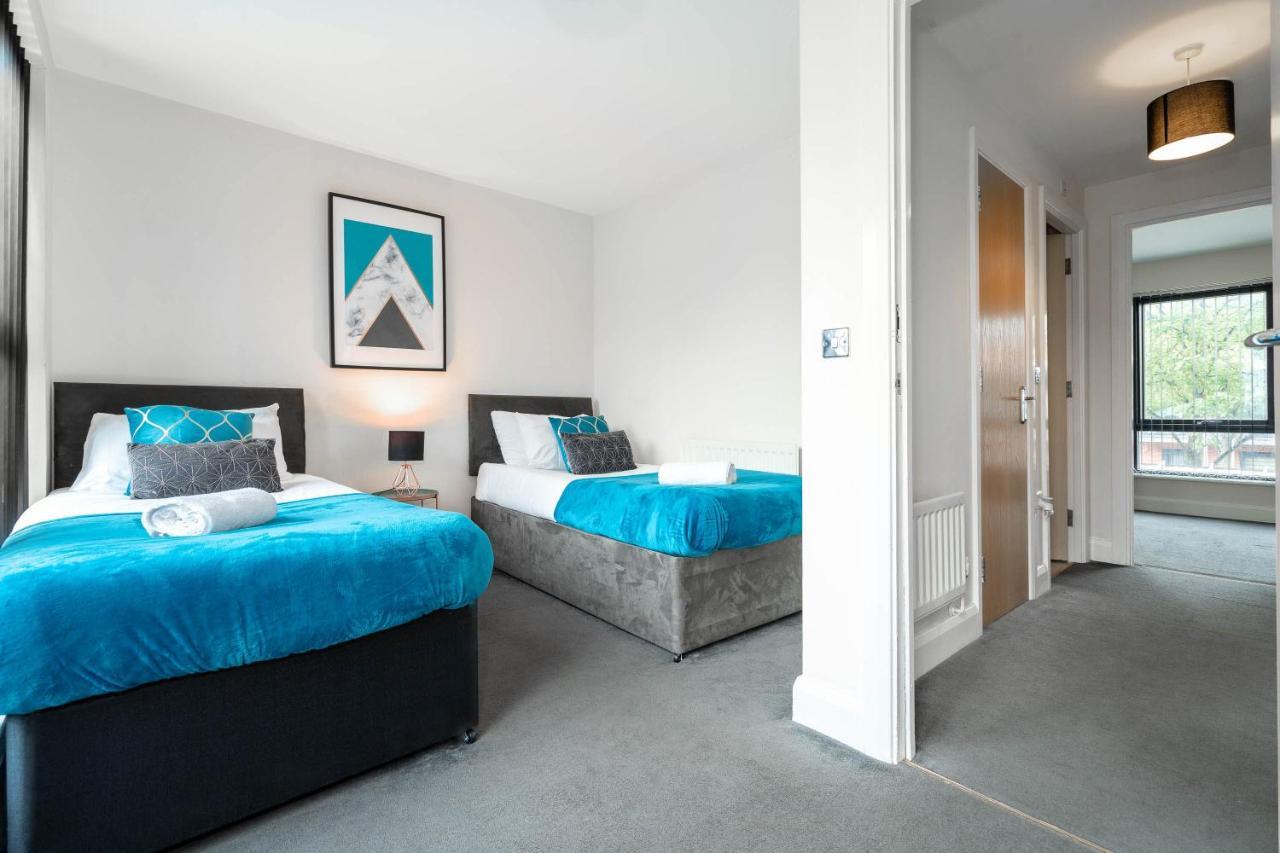 City Centre Townhouse - 3 Bedrooms - Garage - Parking - Top Rated Birmingham Exteriör bild