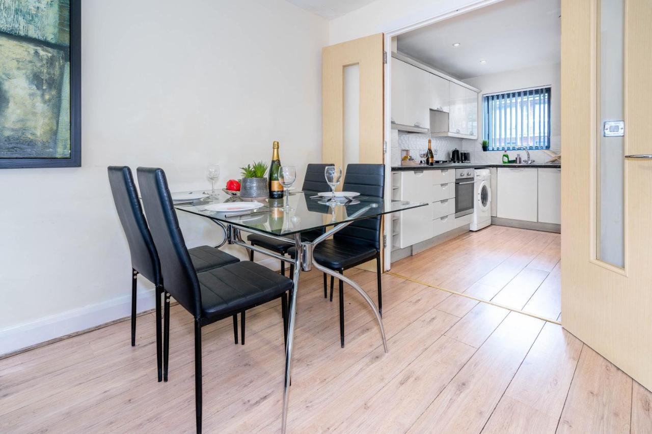 City Centre Townhouse - 3 Bedrooms - Garage - Parking - Top Rated Birmingham Exteriör bild